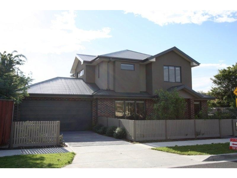 1/17 Graham Road, Carrum VIC 3197