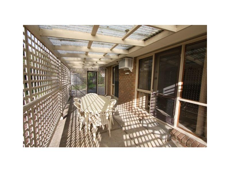 49 Calderwood Avenue, Wheelers Hill VIC 3150