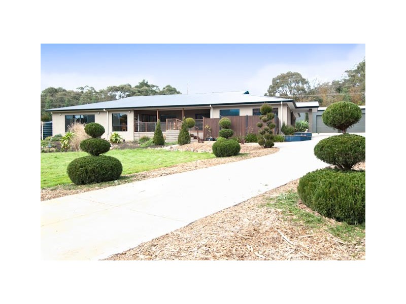 57 Wellington Road, Wandin North VIC 3139