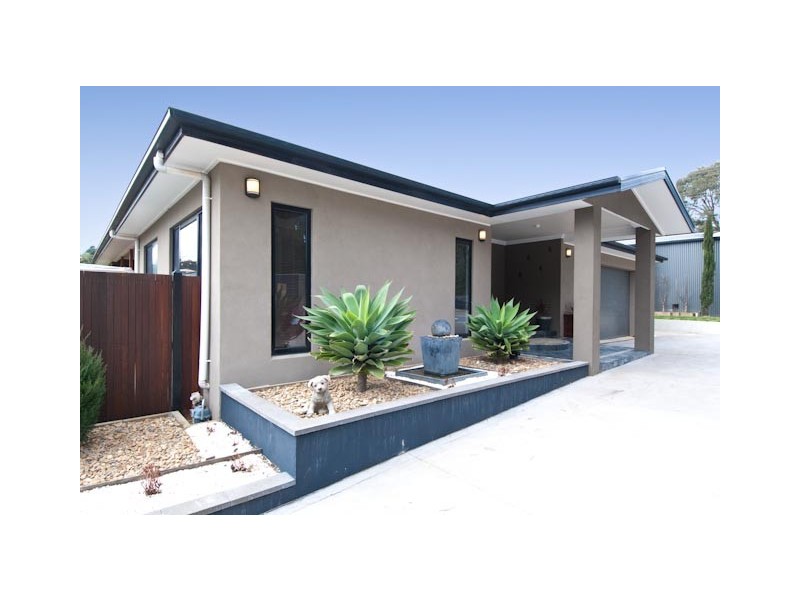 57 Wellington Road, Wandin North VIC 3139