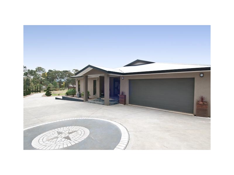 57 Wellington Road, Wandin North VIC 3139