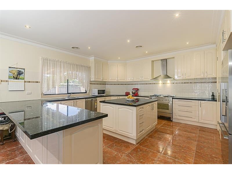 14 Silver Oak Street, Keysborough VIC 3173