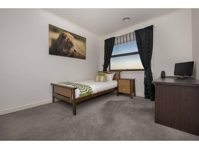 35 Exhibition Drive, Mulgrave VIC 3170