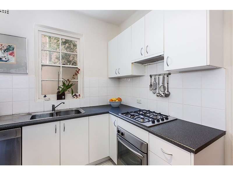 4/17 Charnwood Grove, St Kilda VIC 3182