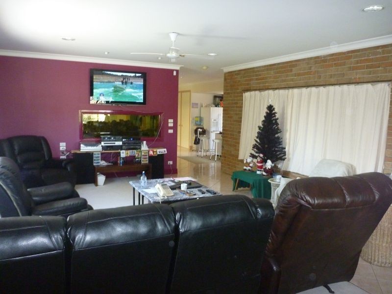 2 Flora Road, Clayton VIC 3168