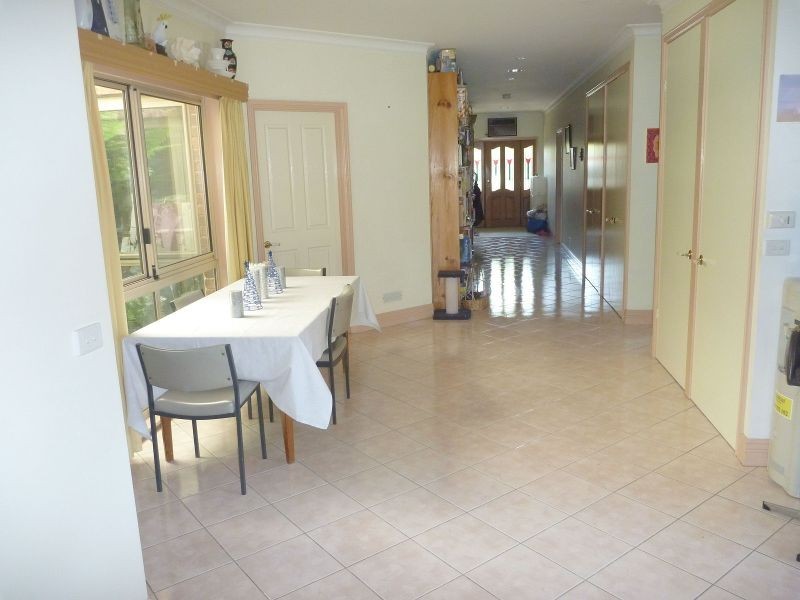 2 Flora Road, Clayton VIC 3168