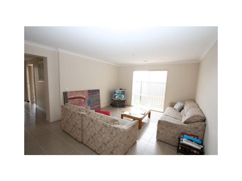 17 Coombes Court, Point Cook VIC 3030