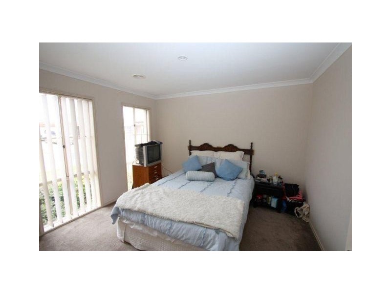 17 Coombes Court, Point Cook VIC 3030