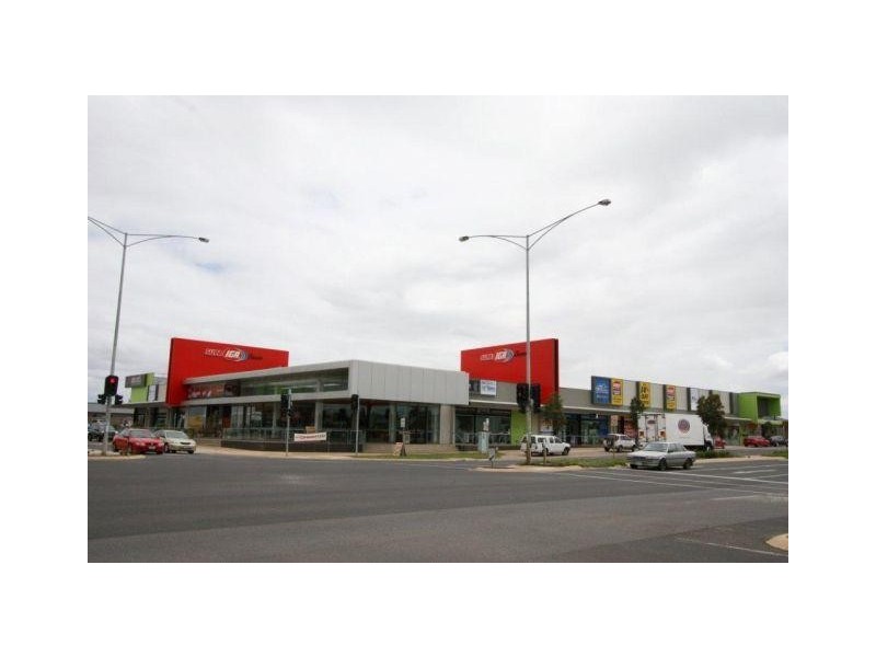 17 Coombes Court, Point Cook VIC 3030