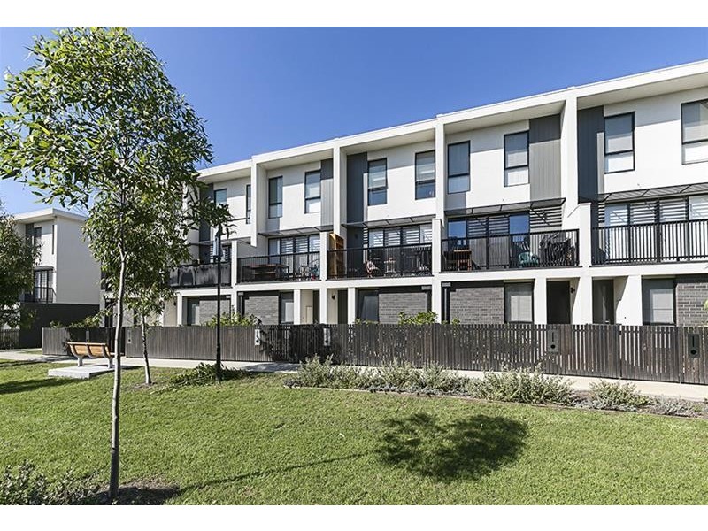 14 Central Park Walk, Cheltenham VIC 3192