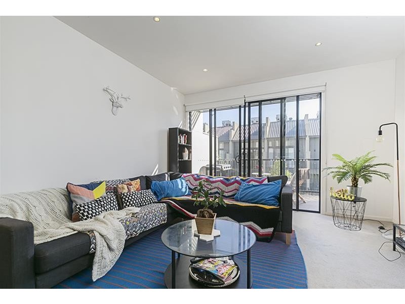 14 Central Park Walk, Cheltenham VIC 3192