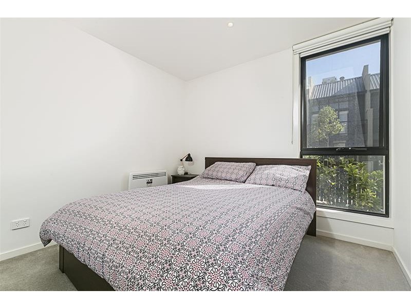 14 Central Park Walk, Cheltenham VIC 3192