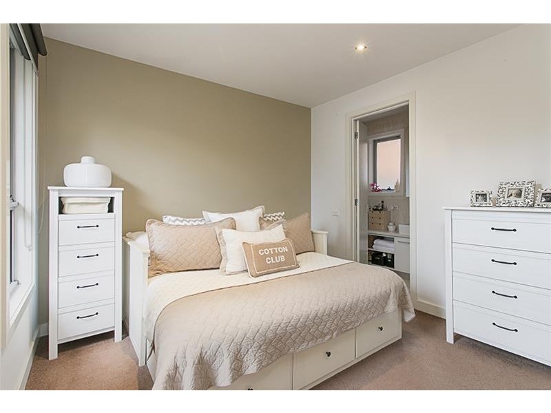 2/27 Cash Grove, Mount Waverley VIC 3149