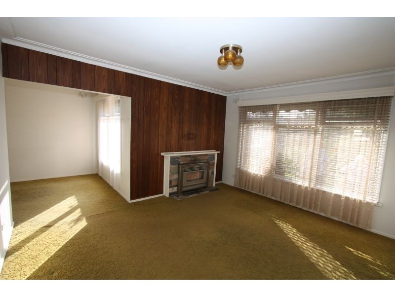 2 Folkestone Road, Glen Waverley VIC 3150