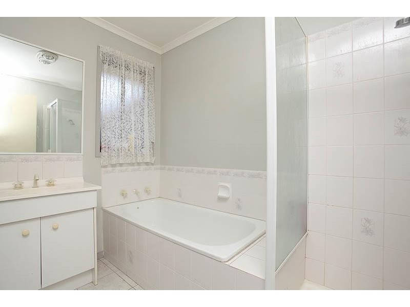 1 Stratus Court, Hampton Park VIC 3976