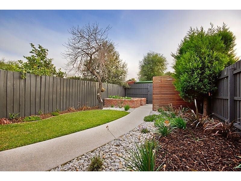 12 Alfred Street, Seddon VIC 3011