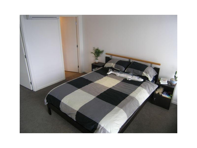 38 Central Park Walk, Cheltenham VIC 3192