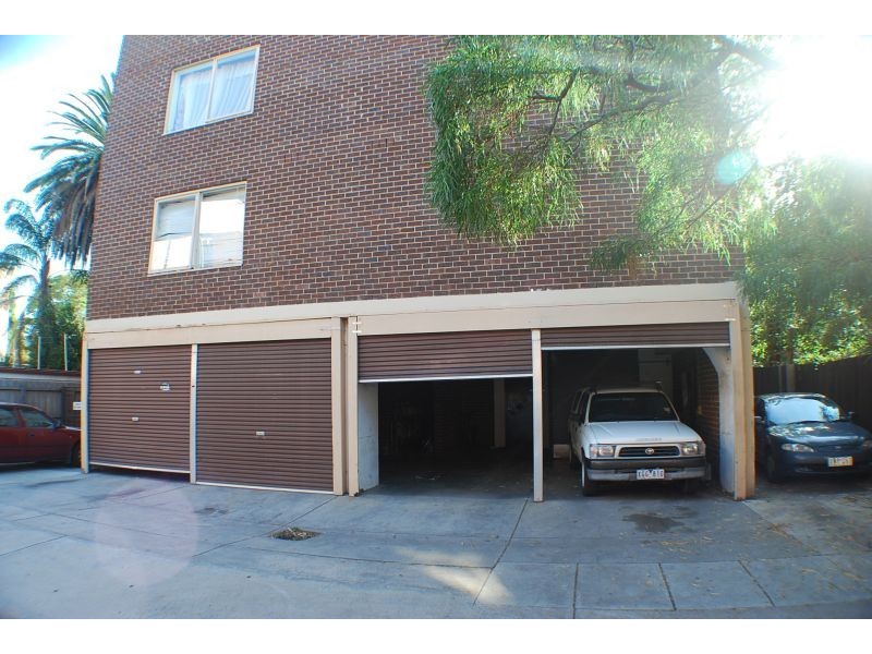 7/232 Barkly Street, St Kilda VIC 3182