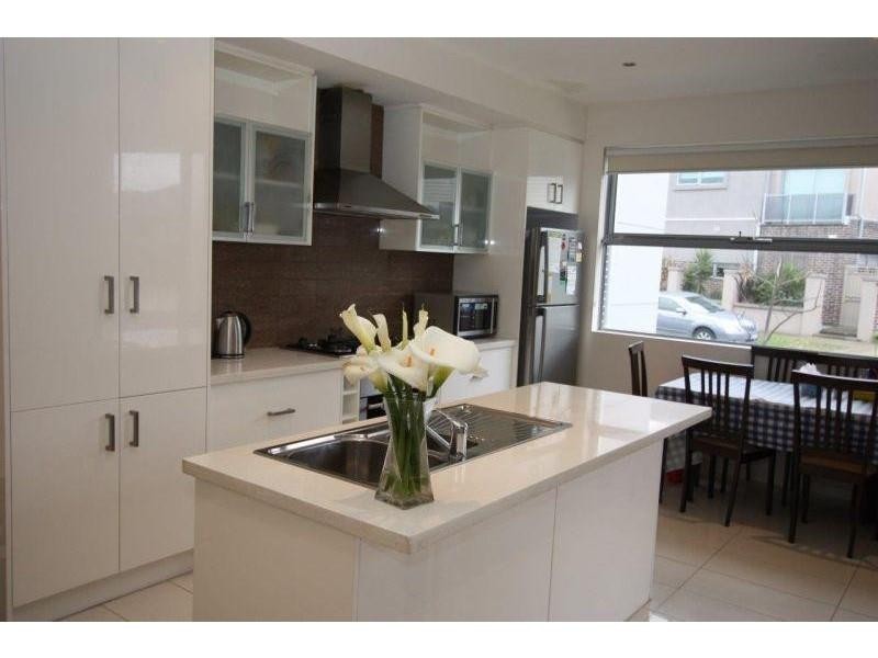 69 Stenhouse Avenue, Brooklyn VIC 3012