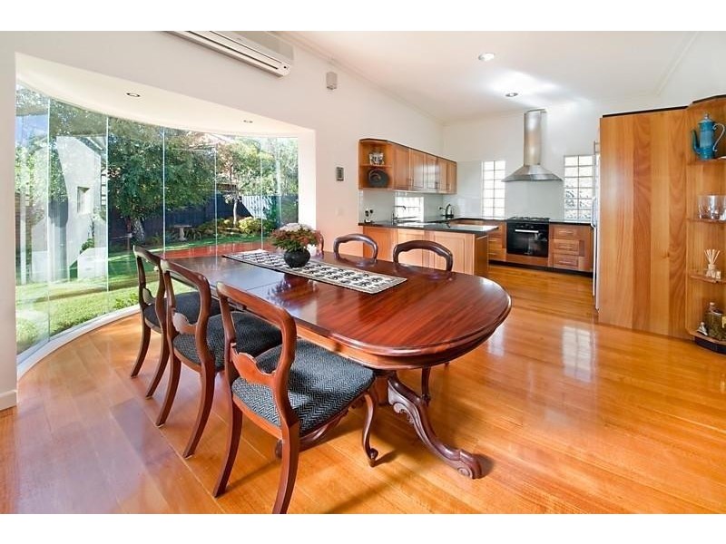 10 Sea Parade, Mentone VIC 3194