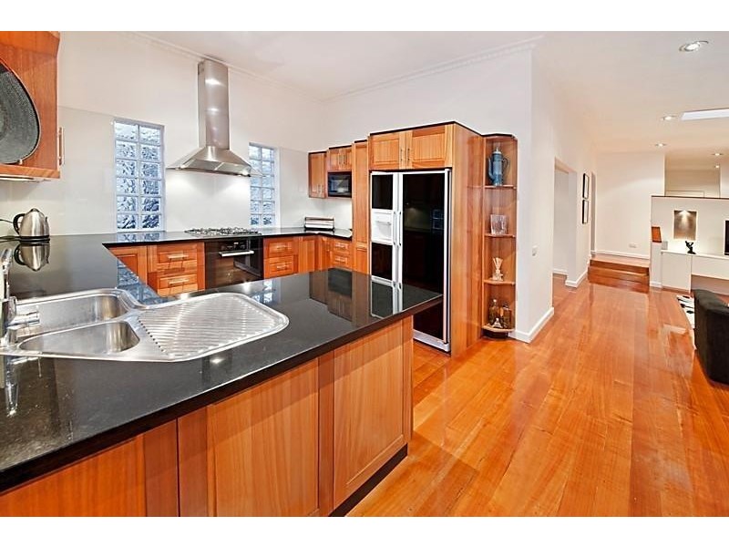 10 Sea Parade, Mentone VIC 3194