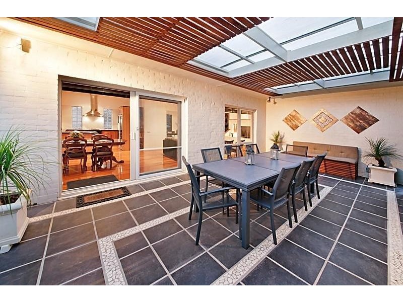 10 Sea Parade, Mentone VIC 3194