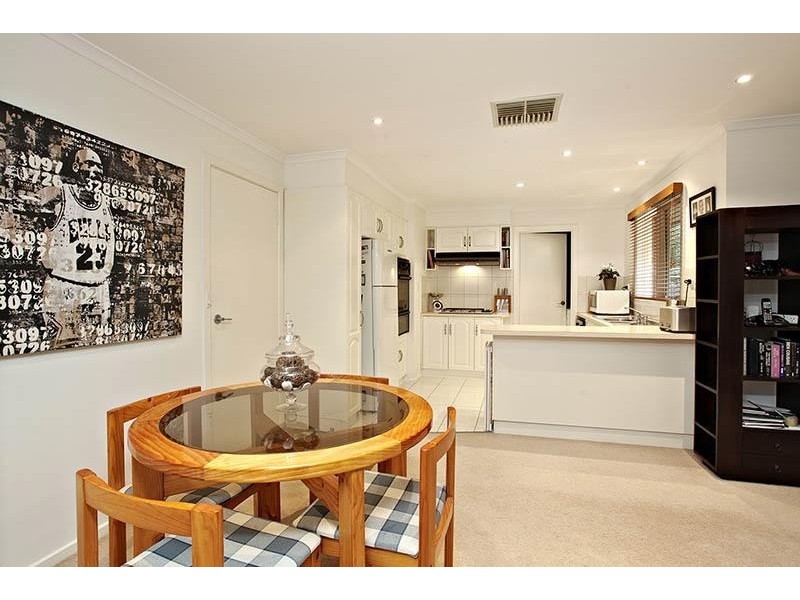 2/61 Edward Street, Macleod VIC 3085