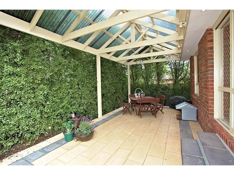 2/61 Edward Street, Macleod VIC 3085