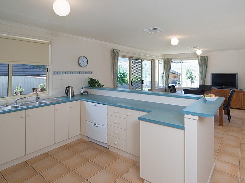 90 Grevillea Way, Woodside SA 5244