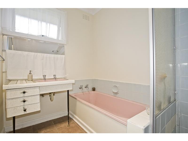 40 Sharon Road, Springvale South VIC 3172