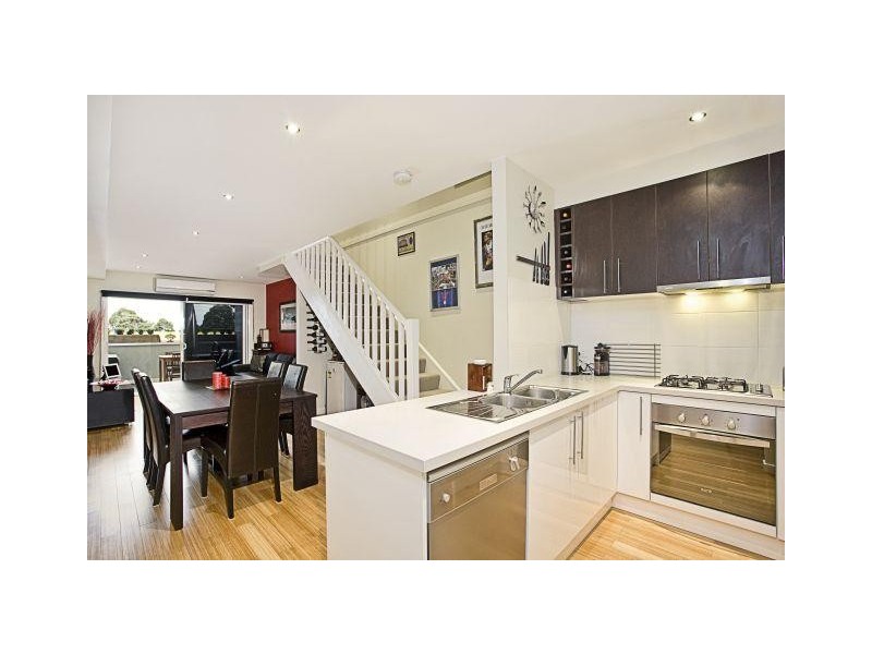 2/1036 – 1038 North Road, Bentleigh East VIC 3165