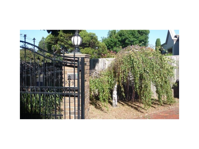 35 Glenmore Crescent, Black Rock VIC 3193