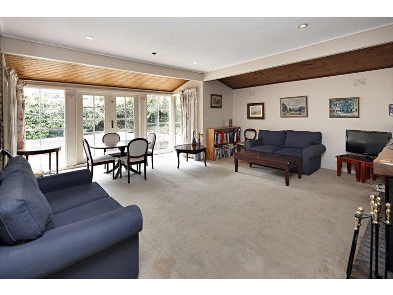 35 Glenmore Crescent, Black Rock VIC 3193