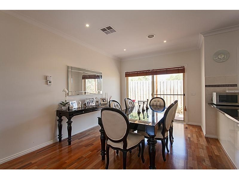 2/40 Russell Crescent, Doncaster East VIC 3109