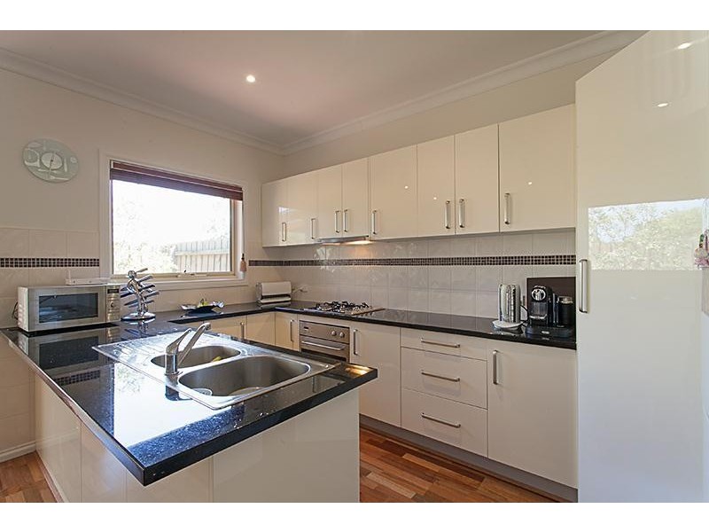 2/40 Russell Crescent, Doncaster East VIC 3109