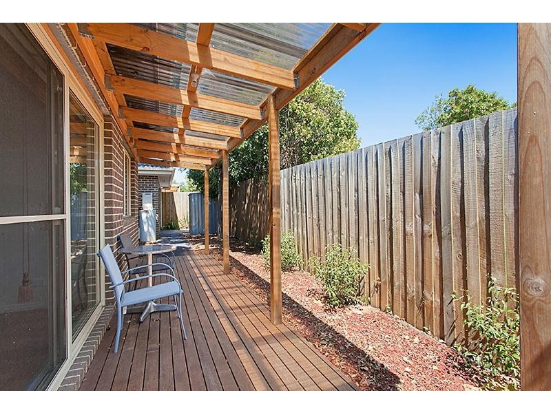 2/40 Russell Crescent, Doncaster East VIC 3109