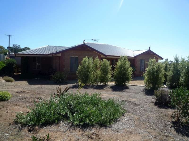 39 Tooma Drive, Murray Bridge East SA 5253