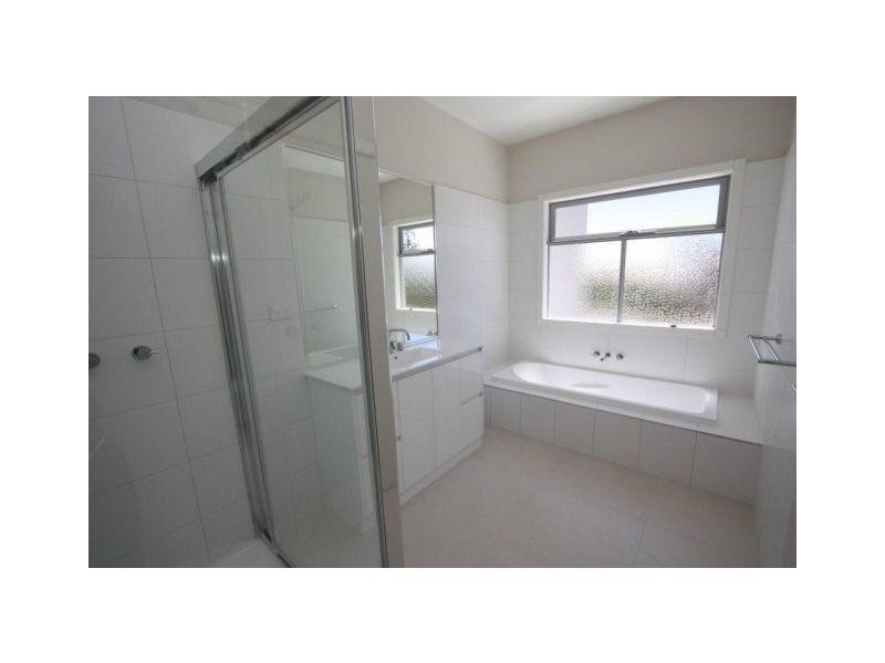 2/422 Station Street, Chelsea VIC 3196