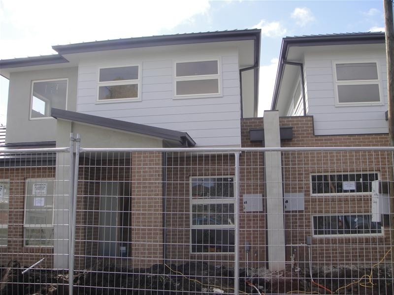 1 & 2/354 Waterloo Road, Glenroy VIC 3046