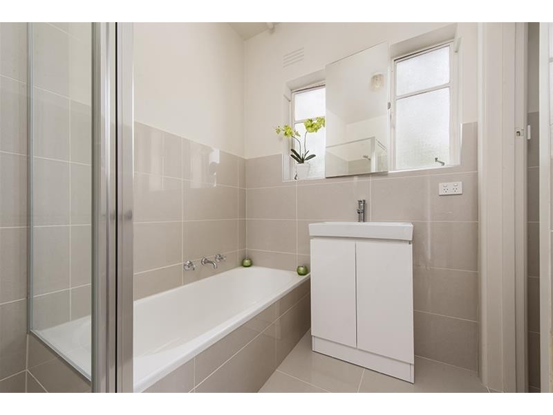 4/25 Millswyn Street, South Yarra VIC 3141