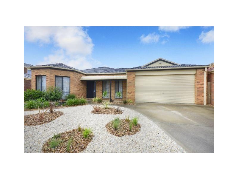 17 Aviemore Way, Point Cook VIC 3030