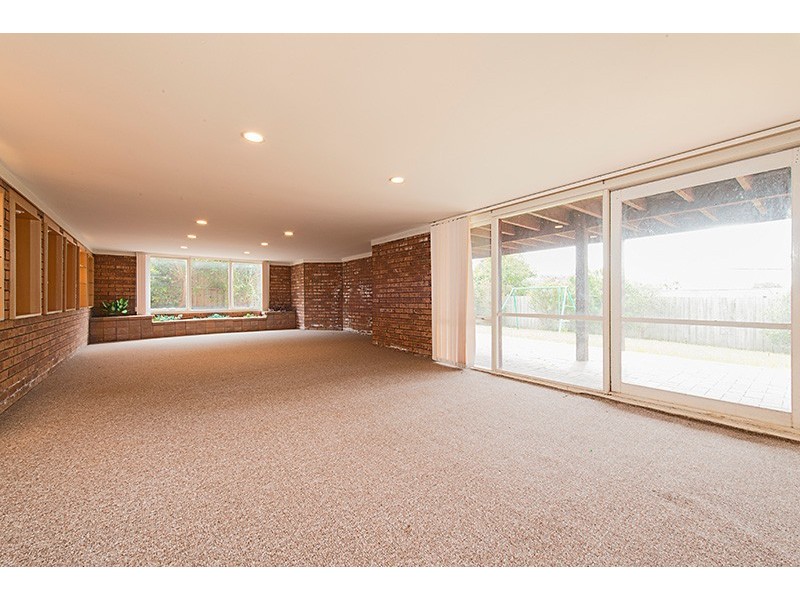 8 Brazilia Drive, Glen Waverley VIC 3150