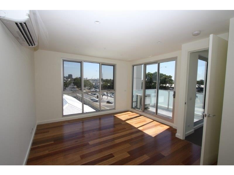 7 Brighton Road, St Kilda VIC 3182