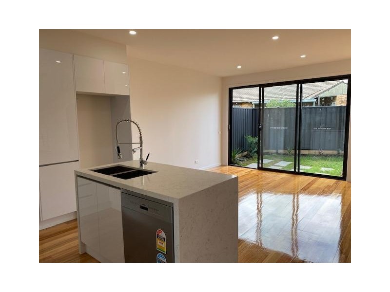 3/5 Milton Crescent, Heidelberg Heights VIC 3081