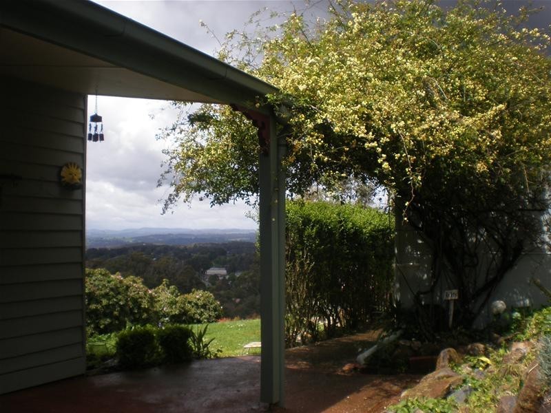 93 Invermay Road, Monbulk VIC 3793