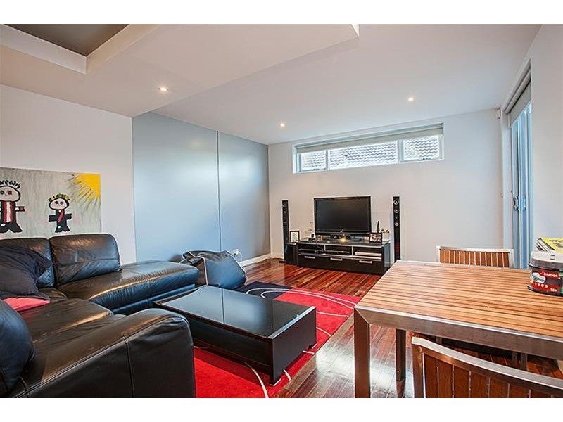 1/25 Nepean Highway, Aspendale VIC 3195