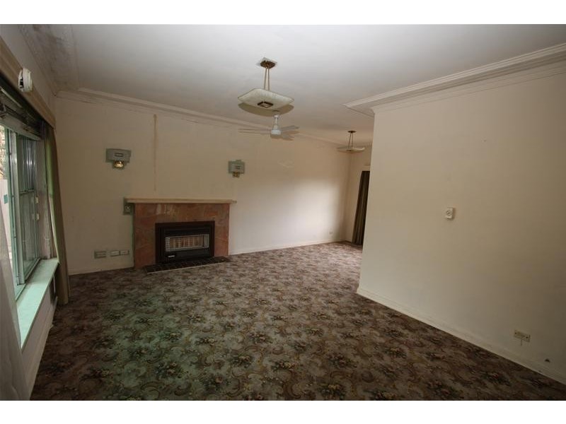 20 Sweetland Road, Box Hill VIC 3128