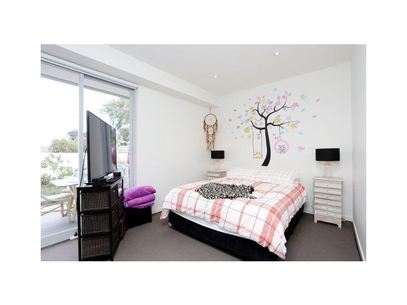 1/1 Mackie Road, Bentleigh East VIC 3165