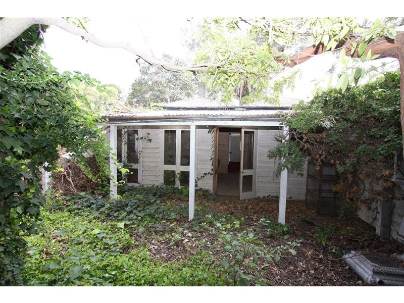 884 Hampton Street, Brighton VIC 3186