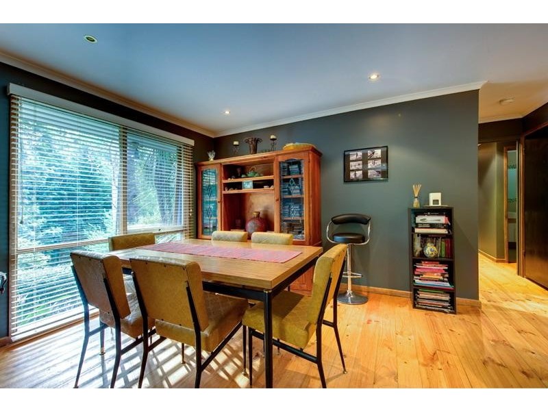 6 Hardy Street, Selby VIC 3159